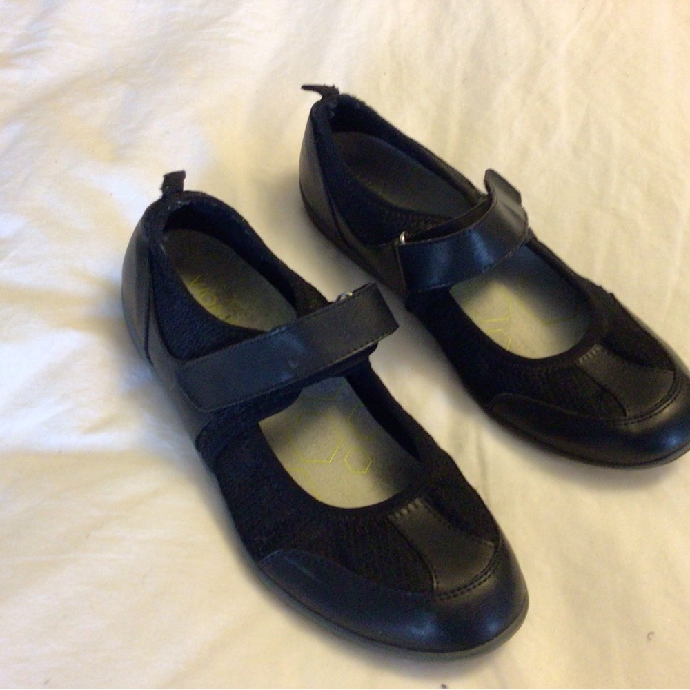 Vionic Allie Black Mary Jane Comfort Flats Women's Size 8.5